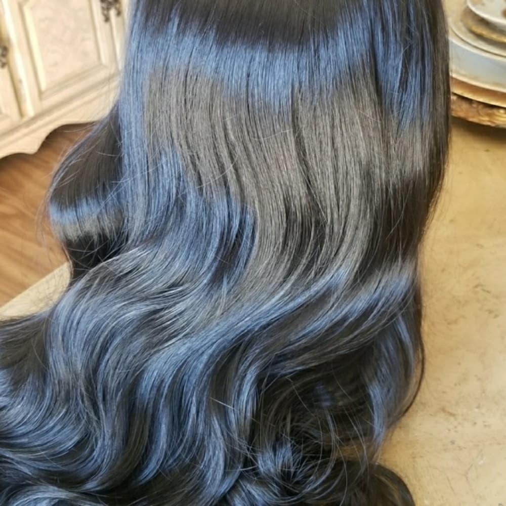 Wavy Beauty Bodywave Full Wig 32 inches!!