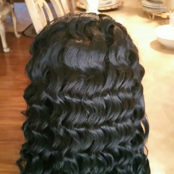 Beautiful Curly Lacefront Front Wig 22-26 inches!!