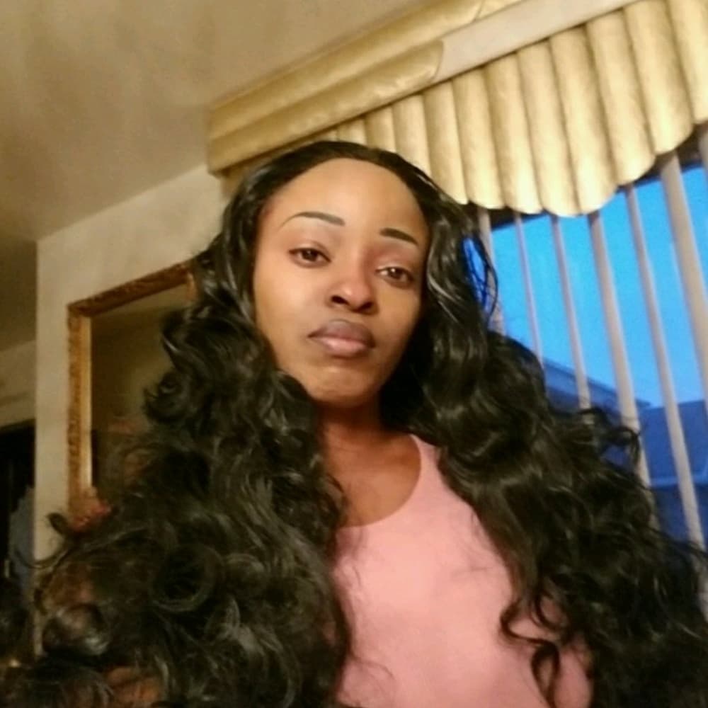 Bodywave Beauty Lacefront Wig 22-26 inches!!