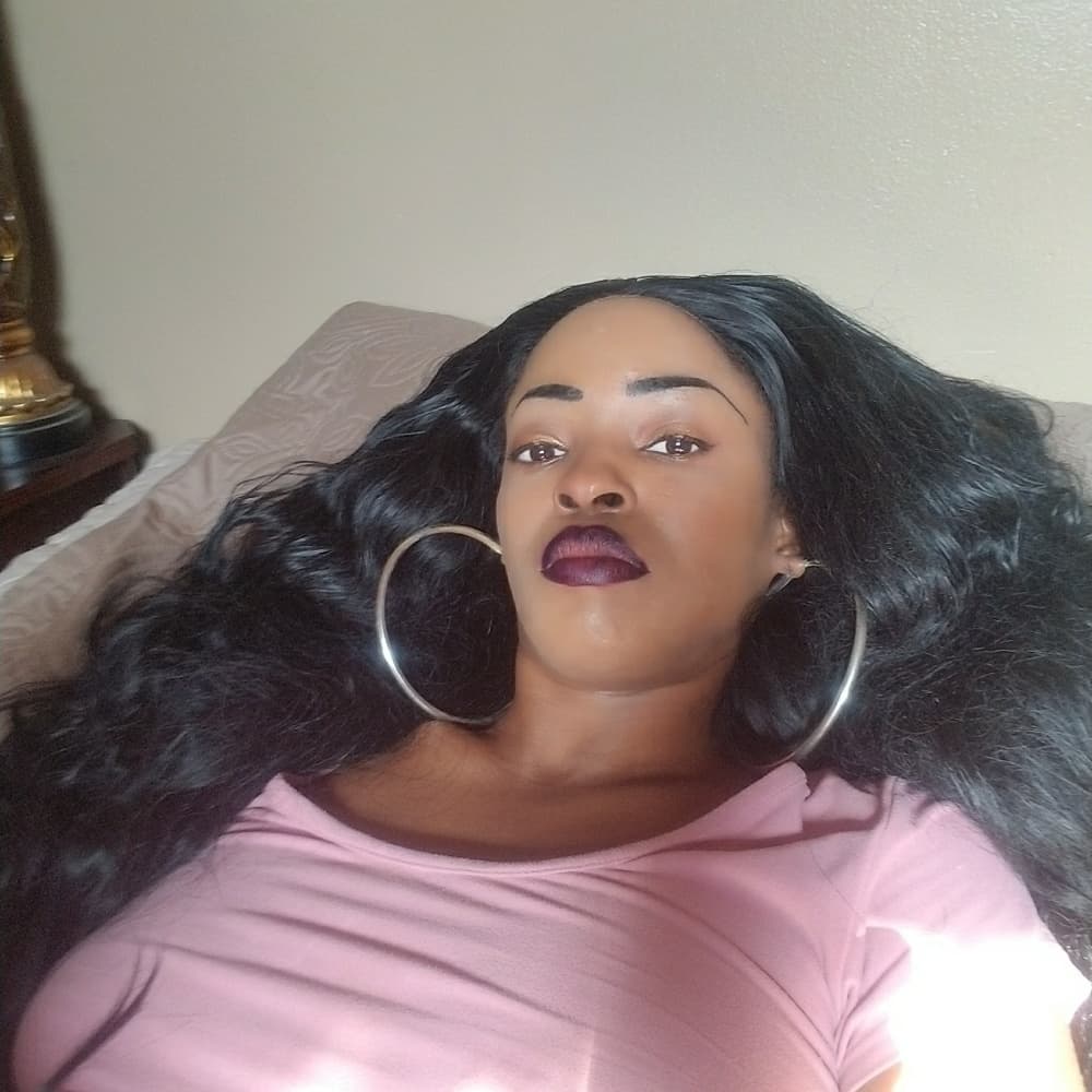 Wavy Beauty LaceFront Wig 22-26 inches!!
