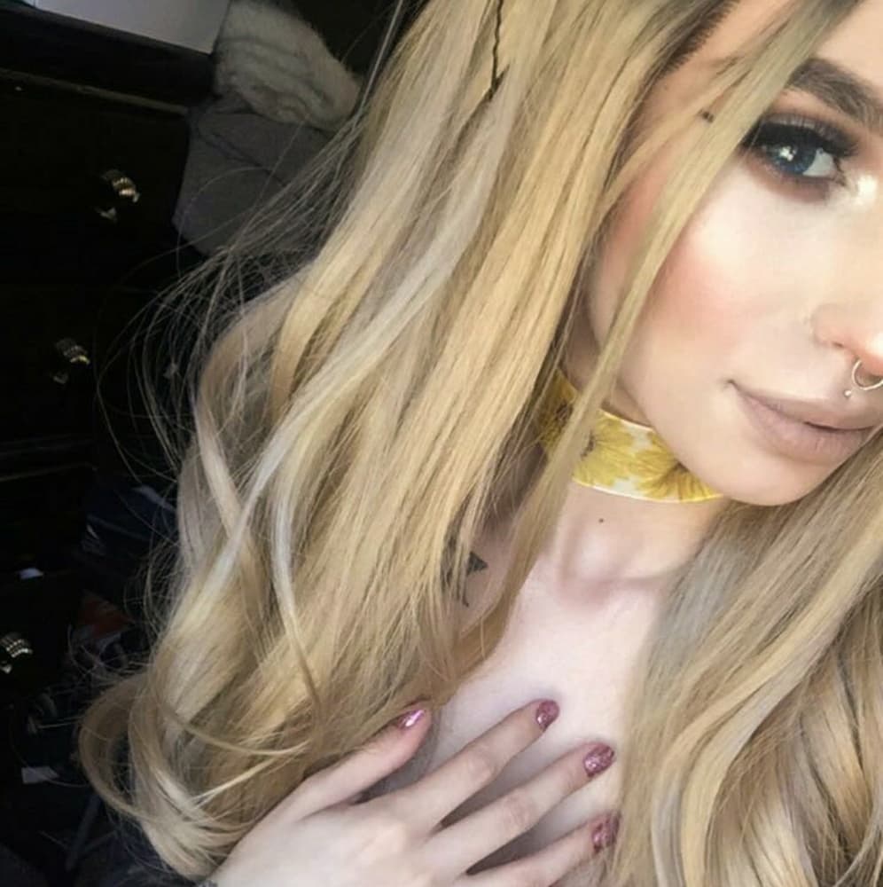 Ombre Blonde Beauty LaceFront Wig Wig 24-26 inches