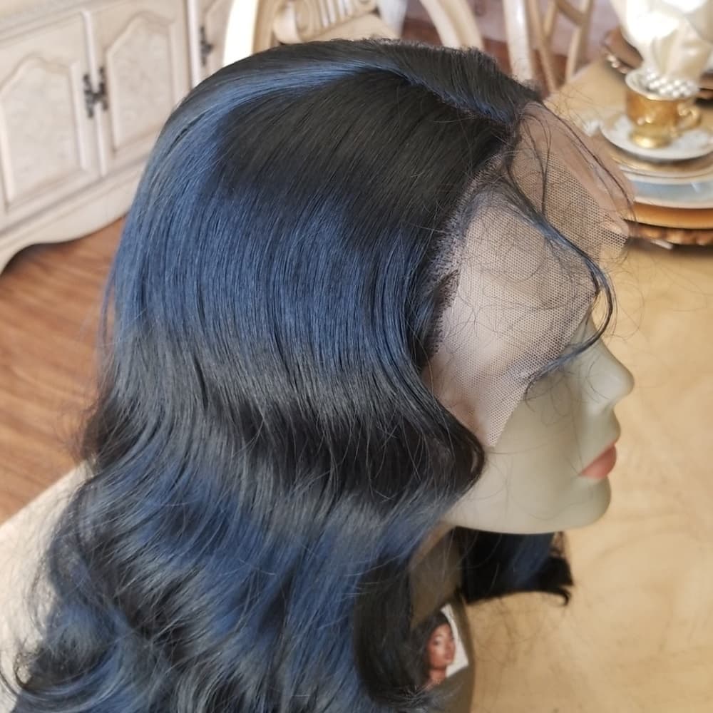 Body Wave Beauty Lace Front Wig 20-22 inches!!