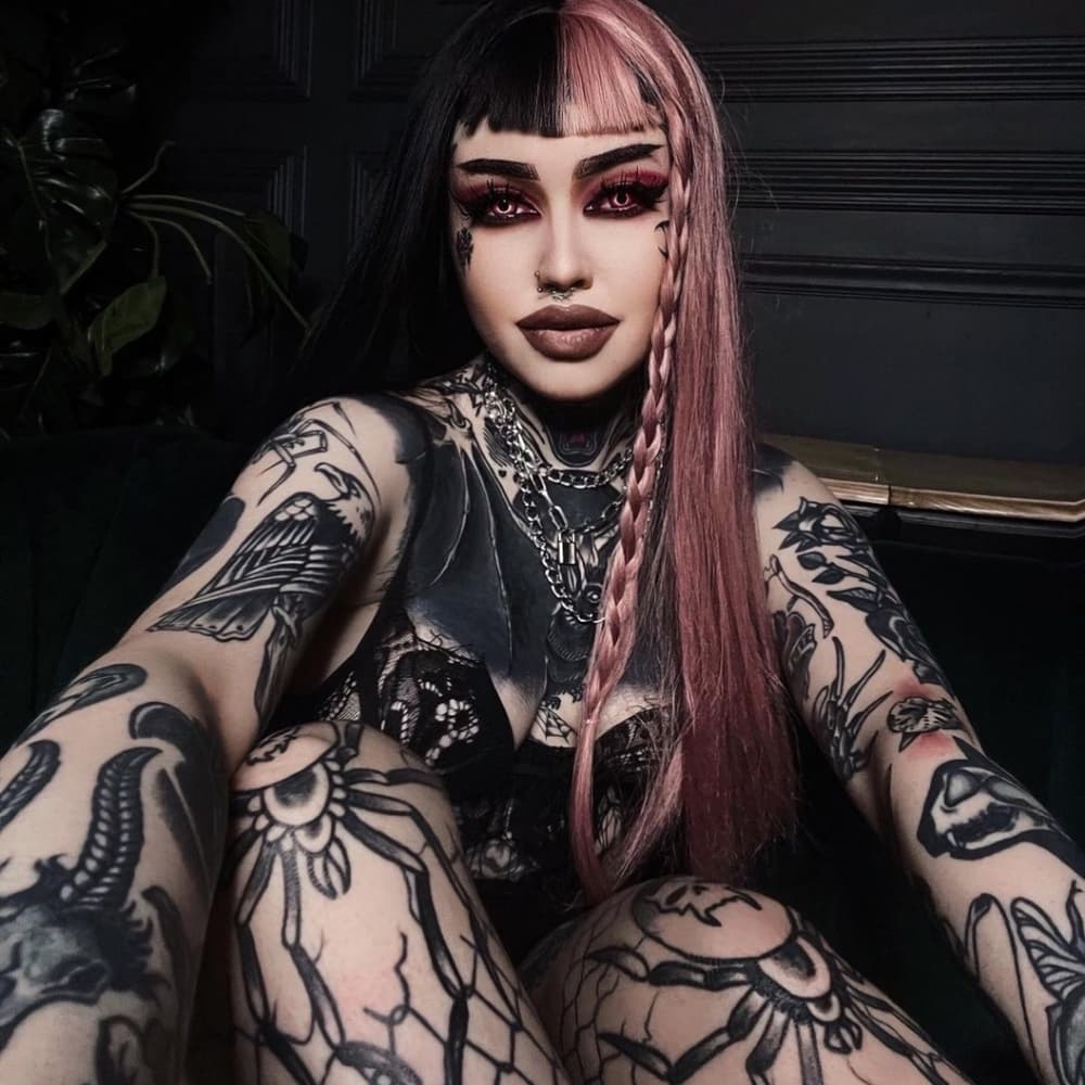Black Pink Beauty Lace Front Wig