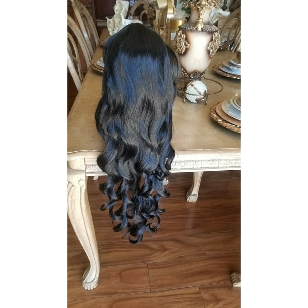 Wavy Beauty Wig 32 inches