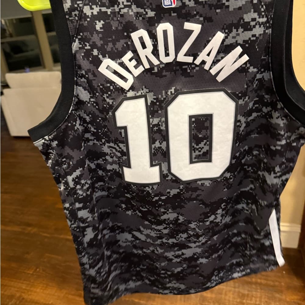 Nike DeMar DeRozan San Antonio Spurs City Edition Swingman jersey