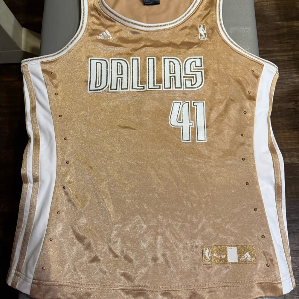 Rare women’s Adidas NBA 4her Dallas Mavericks Dirk Nowitzki Gold Jersey