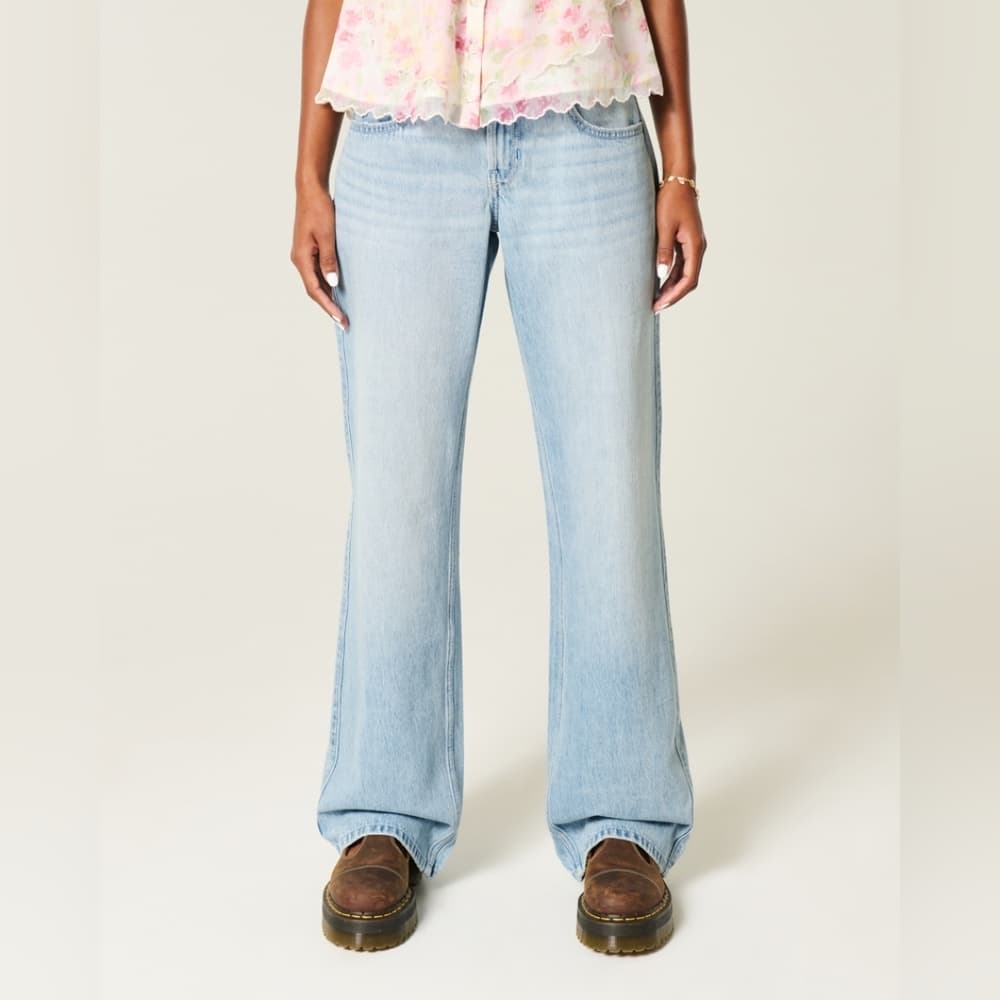 Hollister Light Wash Ultra Low-rise Ultra Baggy Jeans In Woman's Size 0-Regular