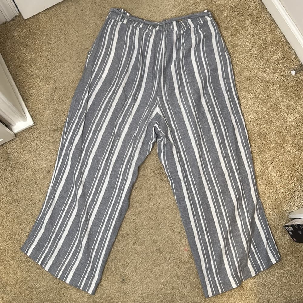 Ann Taylor Loft Striped Gray and White Wide-Leg Pants Size L