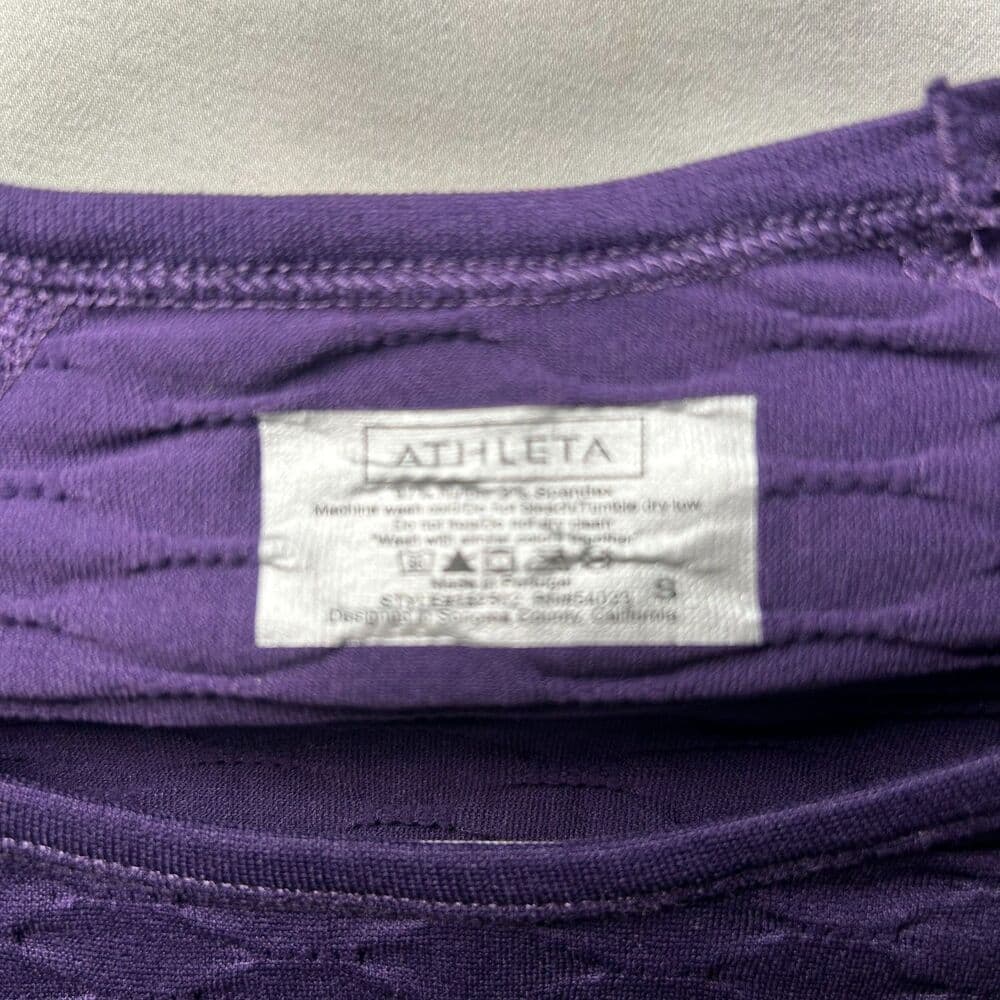 Athleta Epitomize Top textured long-sleeve shirt Small