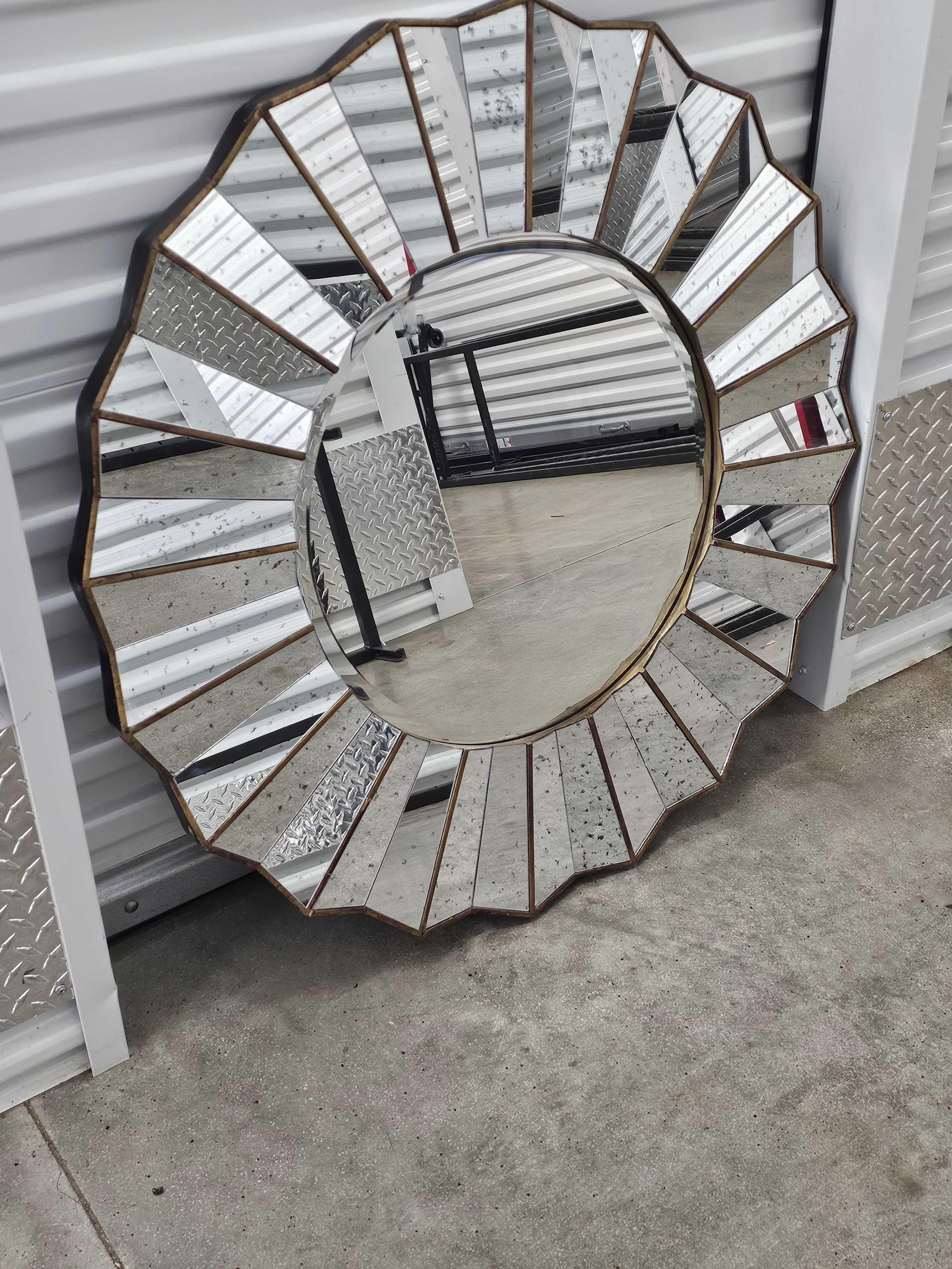 Round Sunburst Wall Mirror Beveled 34"