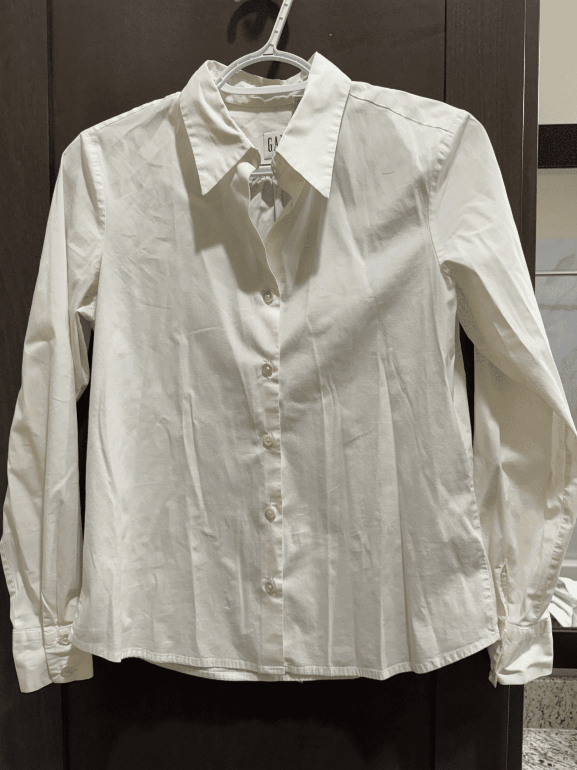 GAP Ivory Button Down Shirt Size XS