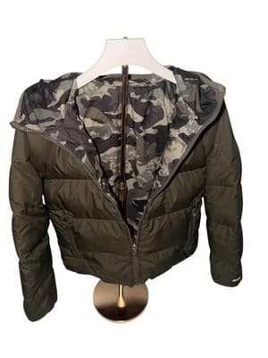 The North Face Boys Hooded Puffer Jacket Olive Green Camo Lining Size M