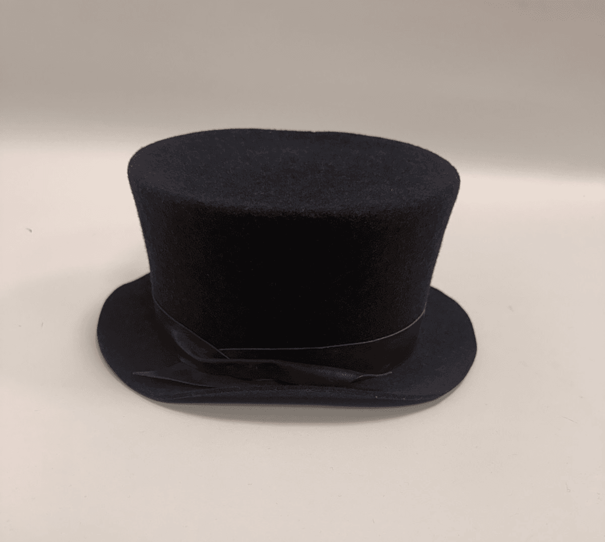 Brunello Cucinelli Vintage Hat For Woman SIze M MSRP $590