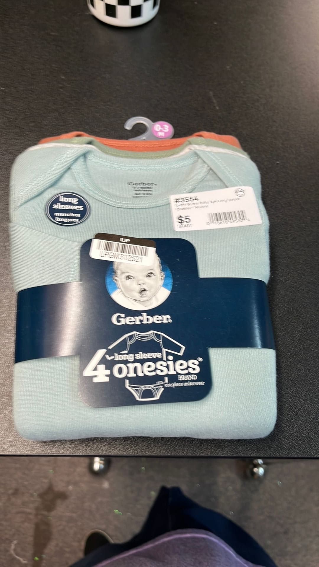 #3554 0-3M Gerber Baby 4pk Long Sleeve Onesies - Neutral - Default