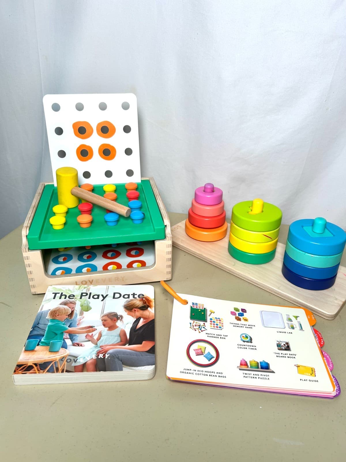 Lovevery The Investigator Kit - Twist & Pivot Puzzle Match & Tap Hammer Box