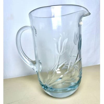 Colony Swan Lake etched Romanian crystal glass pitcher 9"h