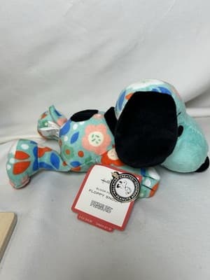 Hallmark Peanuts Floppy Snoopy Bloom for Joy