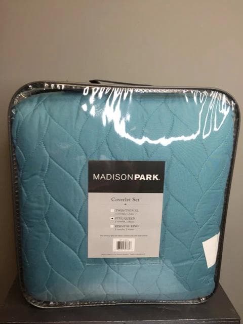 *NEW* Full/Queen Teal Reversible Coverlet Set