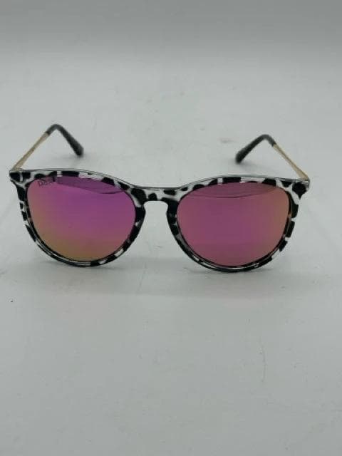 *NEW* Dax Eyewear Midnight - Women's Polarized Medium Horn Sunglasses