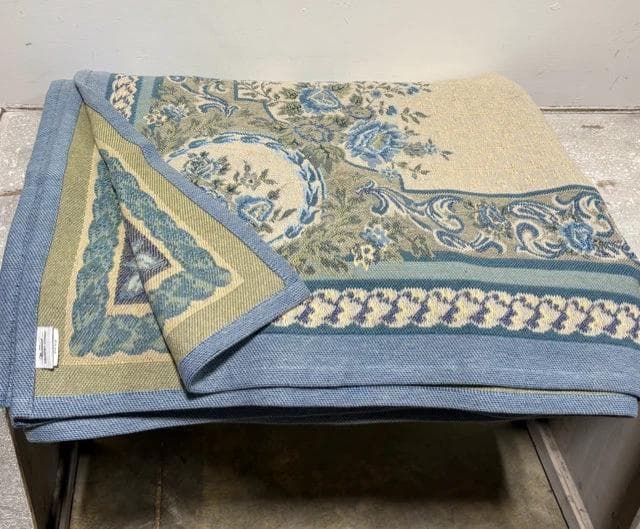 The Vermont Country Store King Size Blue And Yellow Tapestry Blanket