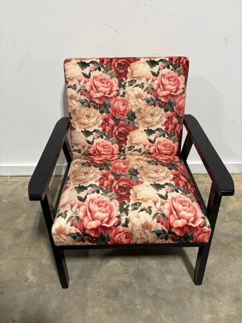 Rose Floral Pattern Upholstered Accent Chair