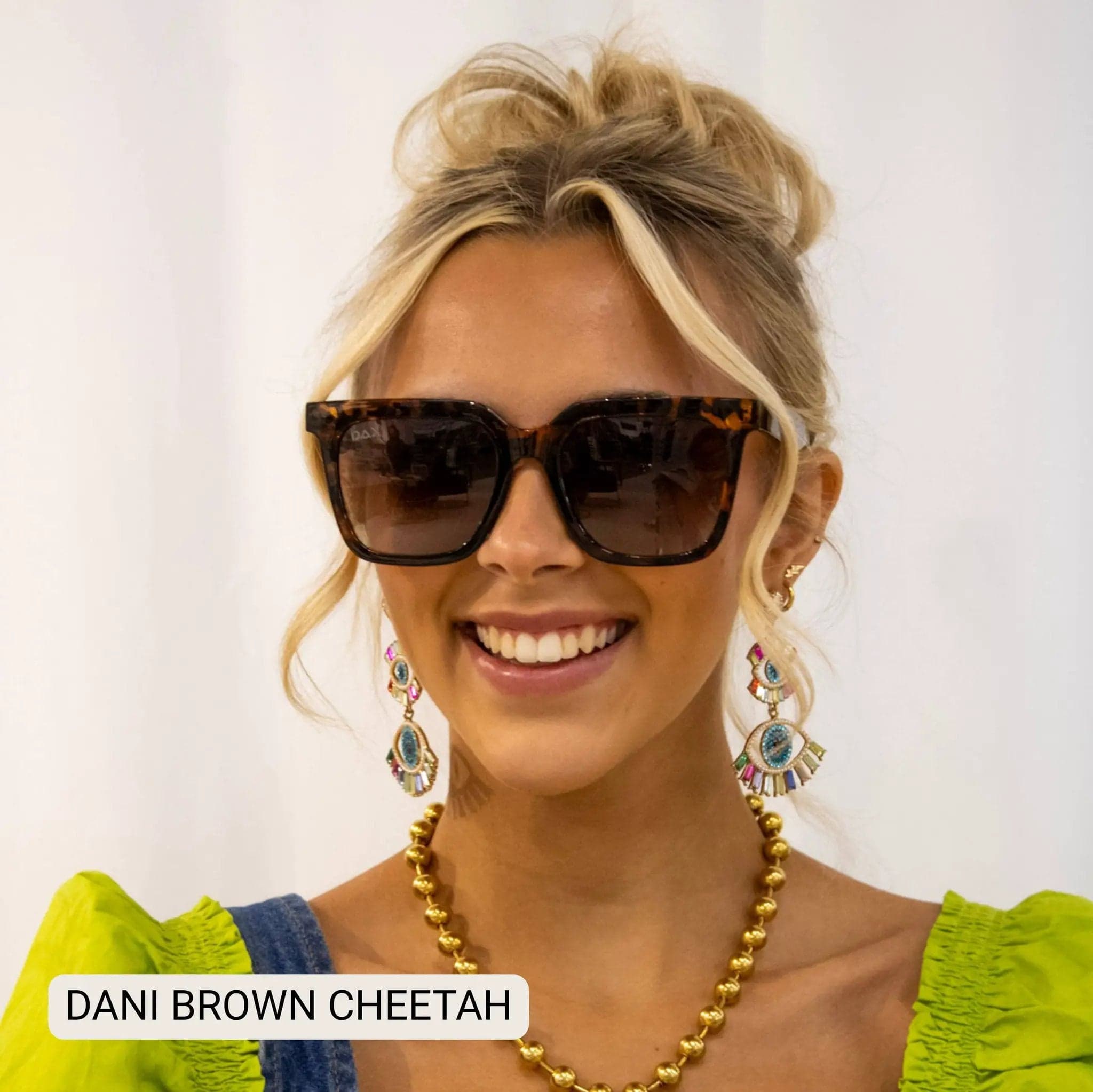 Dani- Women’s Square Sunglasses – Oversized - Smokeshow
