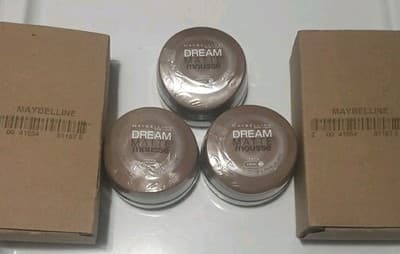3-Maybelline New York dream mat Moose Coco dark foundation
