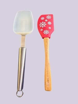 Oneida Stainless Silicone Spoon & Pampered Chef Holiday Spatula Kitchen Set 2pc