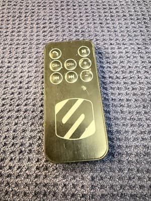 Scosche BTFREQ Bluetooth FM Transmitter Remote Control CR2025 Battery New
