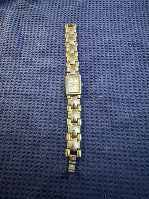 Vintage Le Baron Ladies Quartz Watch Gold Tone Bracelet Japan Movt + Extra Links