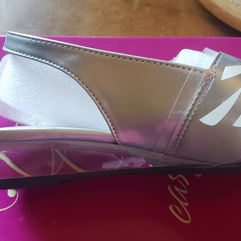 Low Heel Easy Street shoe