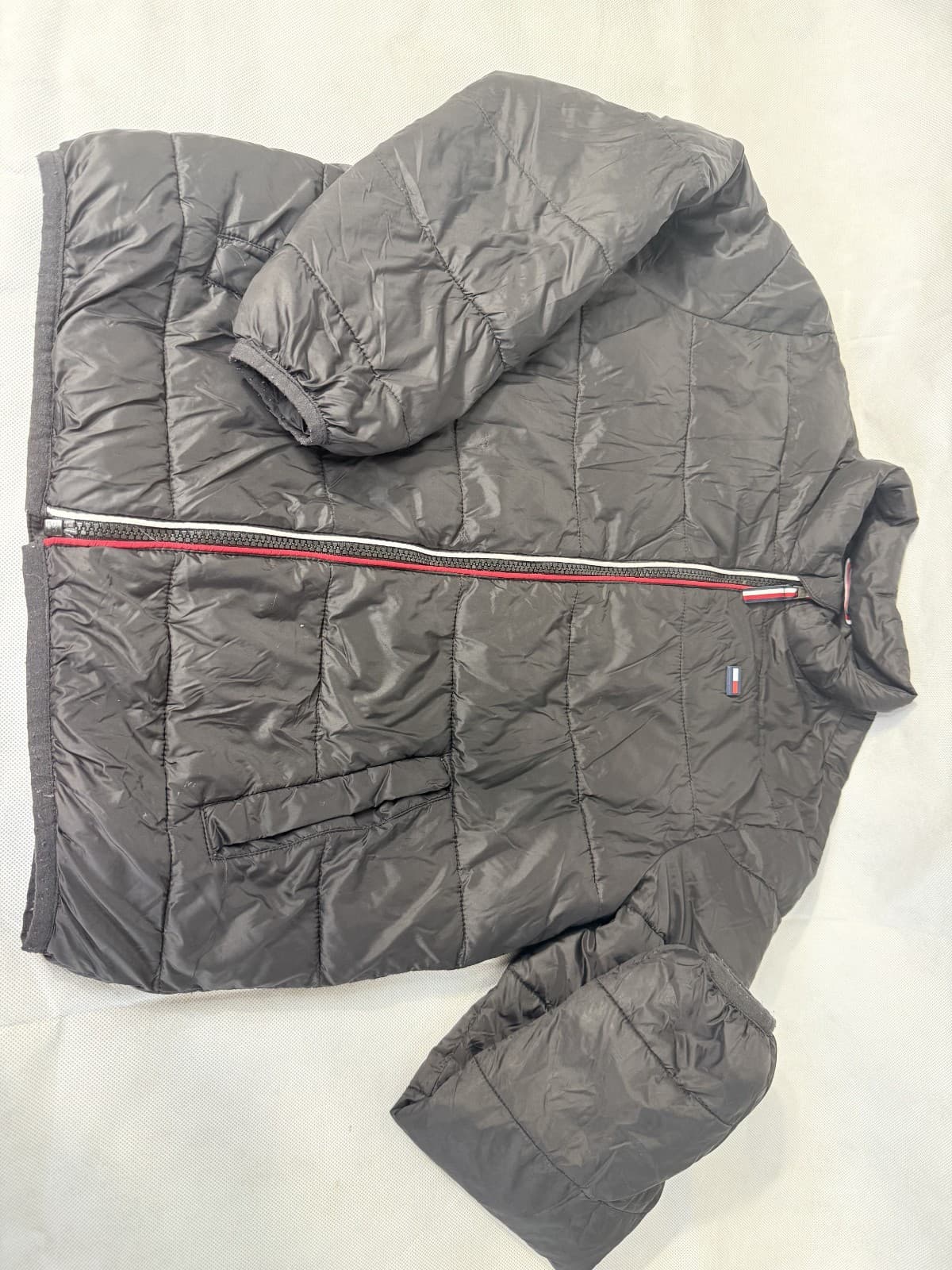 Tommy Hilfiger Puffer Jacket Boys M (8-10) Black Lined Logo Hooded Full Zip