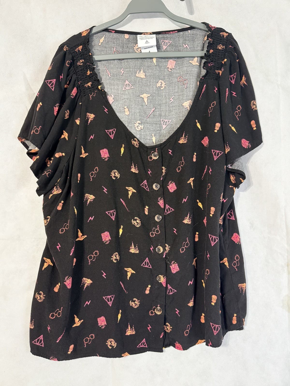 Torrid Harry Potter Deathly Hallows Women's Shirt sz4