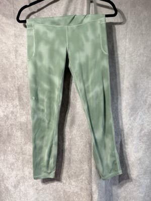 Under Armour Green Ladies Spandex Pants With Pockets Medium