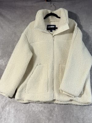 Lands End Cream Colored Fleece Jacket Full Zip. Zip Pockets Women’s Large