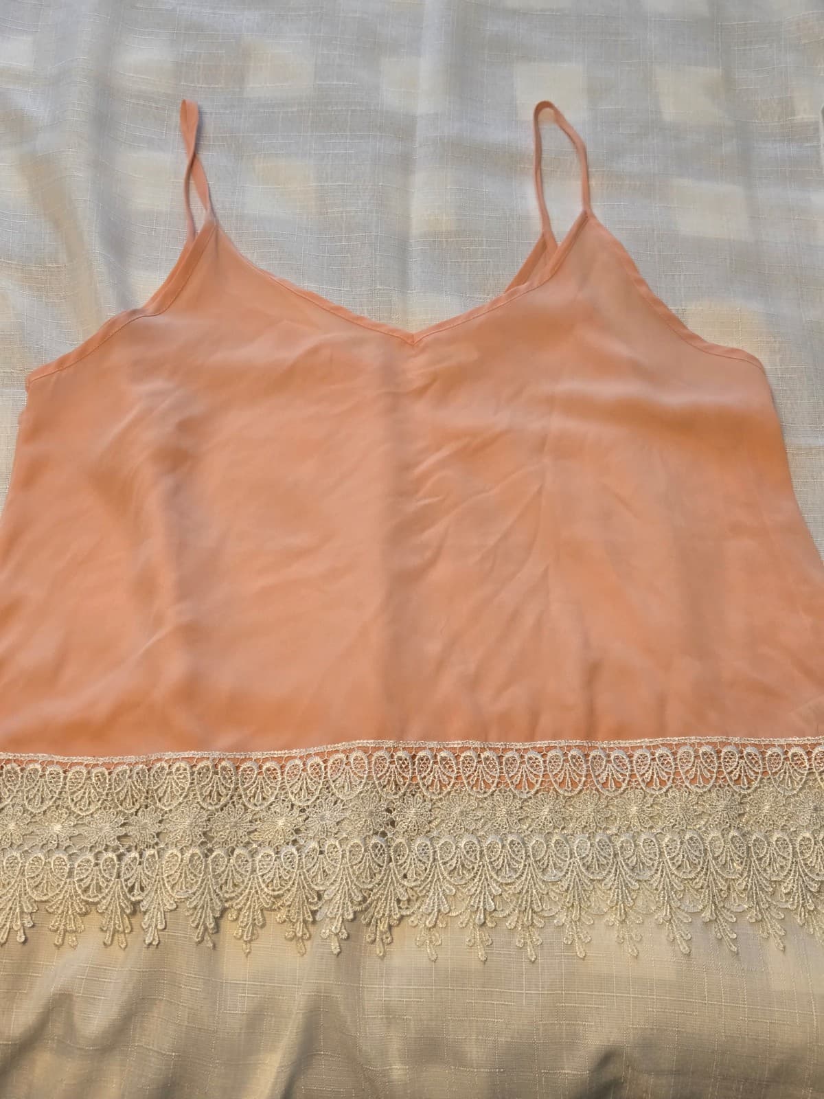 Iris Apricot Lace Cami Size L, Item #1005