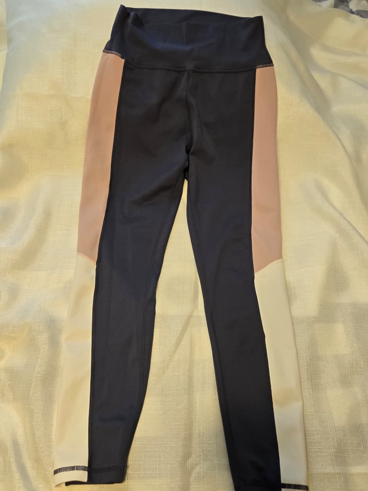 Allfenix Women's Colorblock Leggings Size M, Item #1033