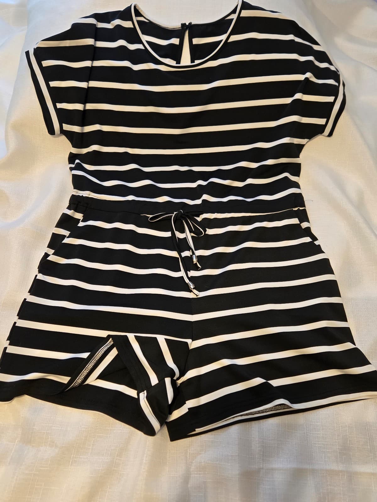 Black and White Striped Short Sleeve Romper Size M, Item #1034