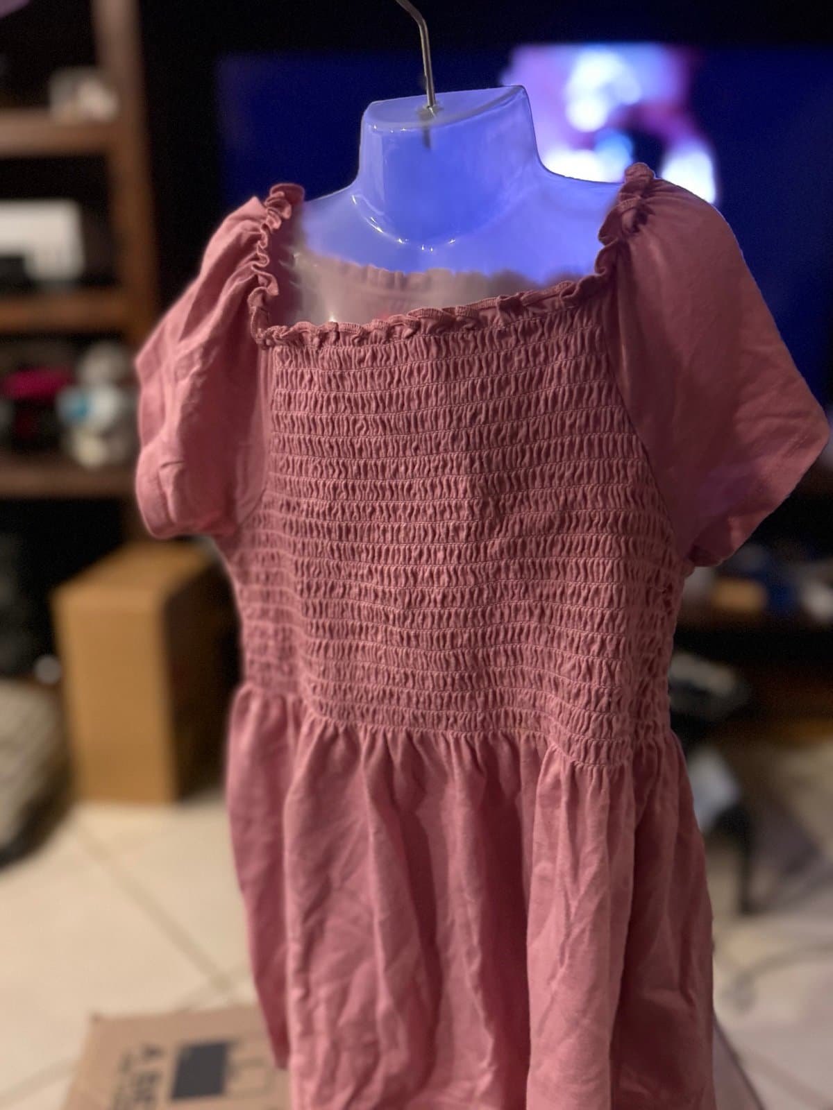 Isaac Mizrahi Pink Smocked Top S (7-8)