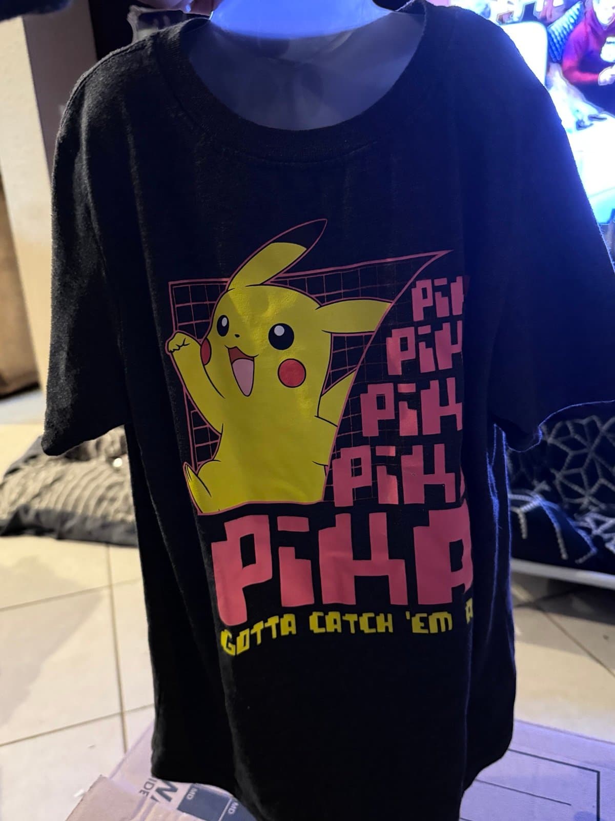 Pokemon Pikachu T-Shirt M
