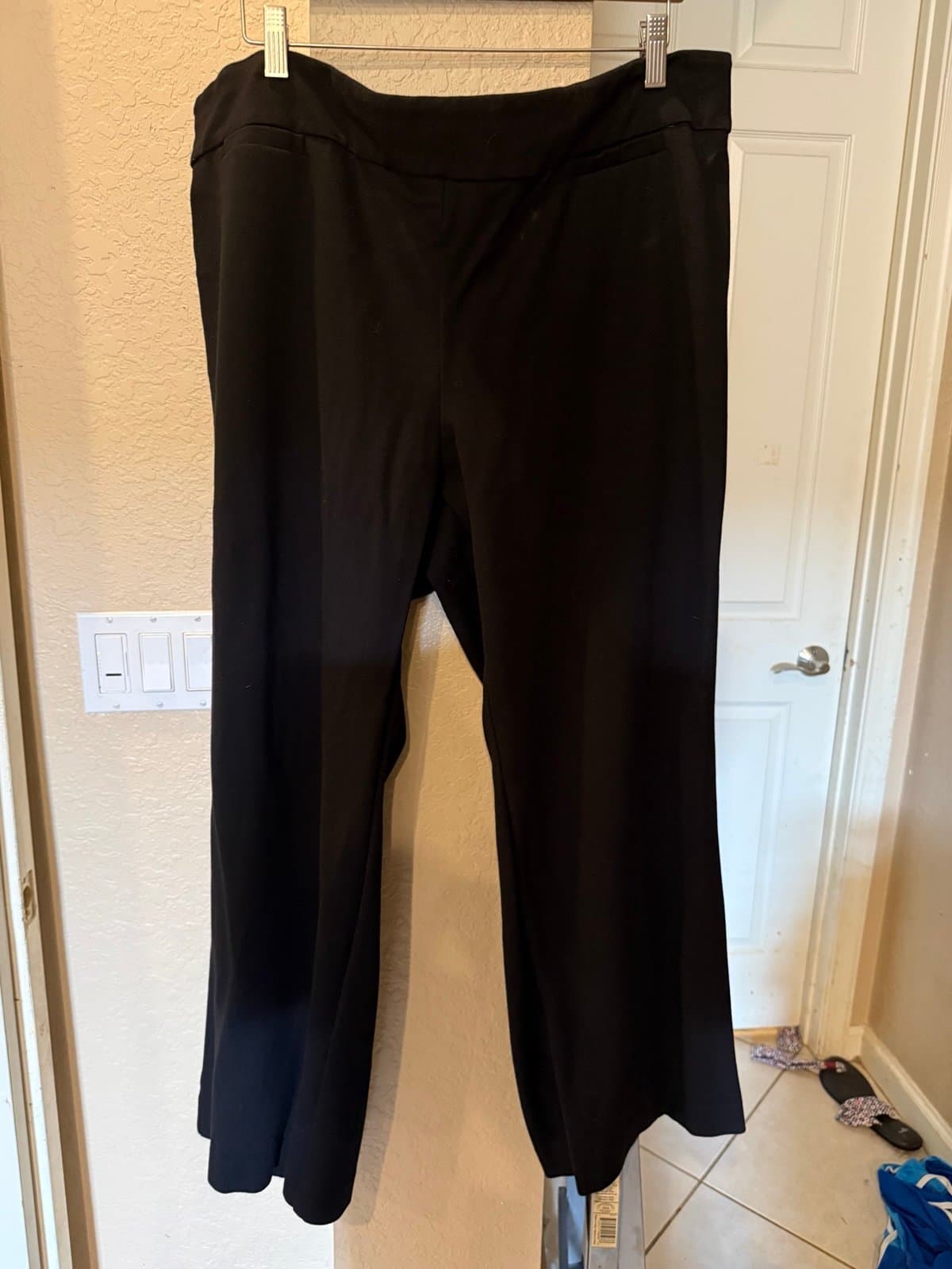 Jones Studio Black Pants 22W