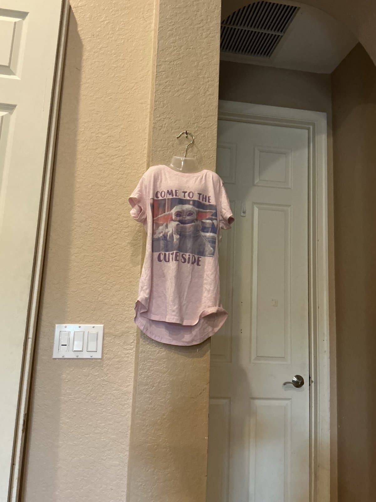 Girls Pink Baby Yoda Grogu 'Cuteside' Tee