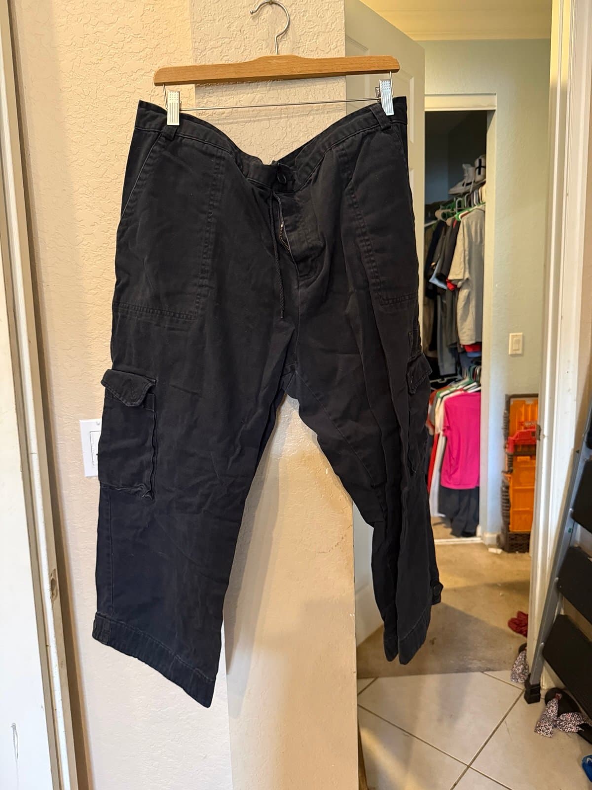 GAP Factory Black Cargo Pants Size 20