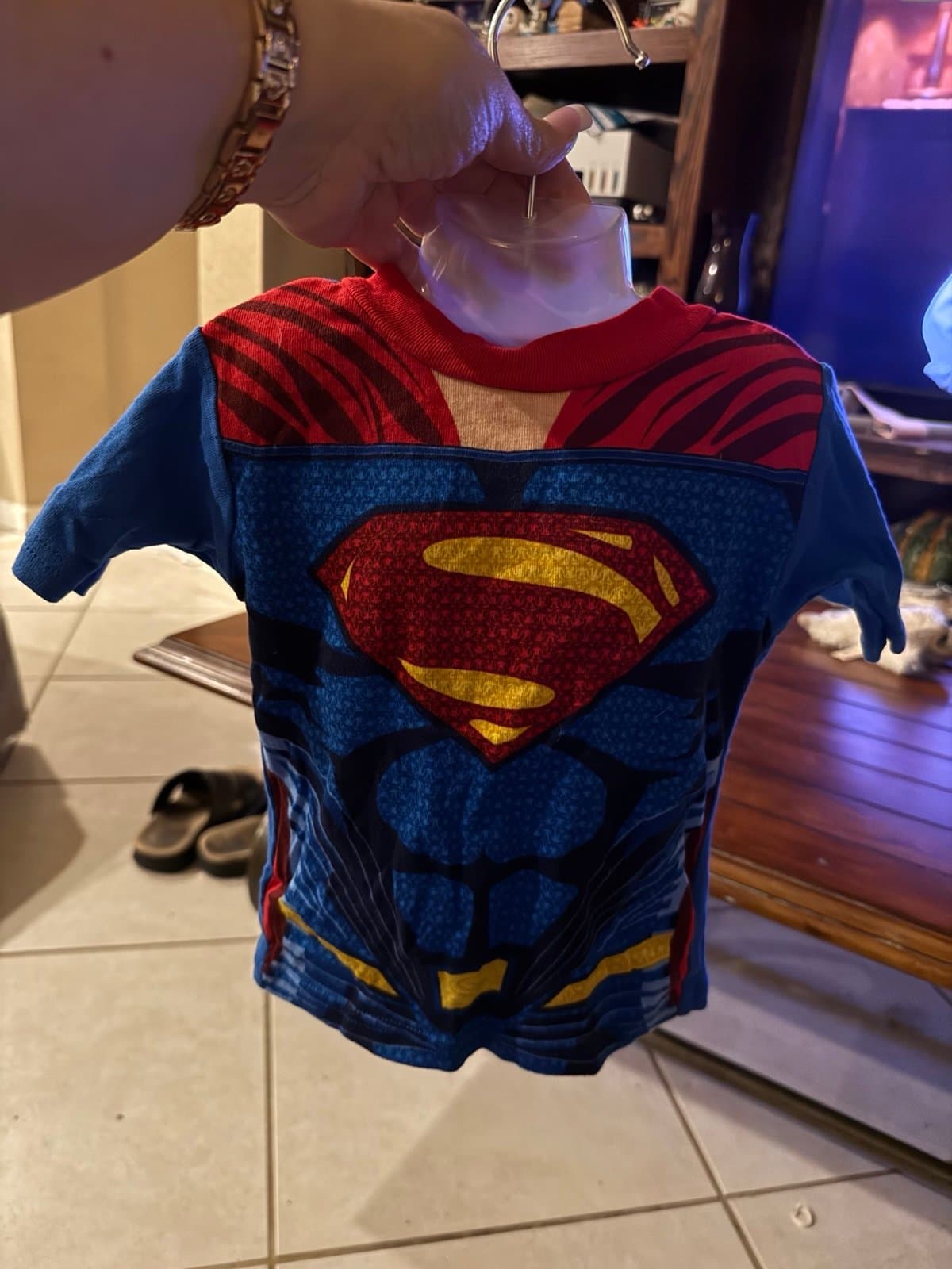 Superman t-shirt size 4