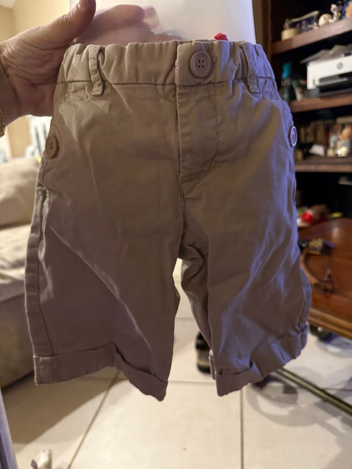GapKids Khaki Shorts Size 7