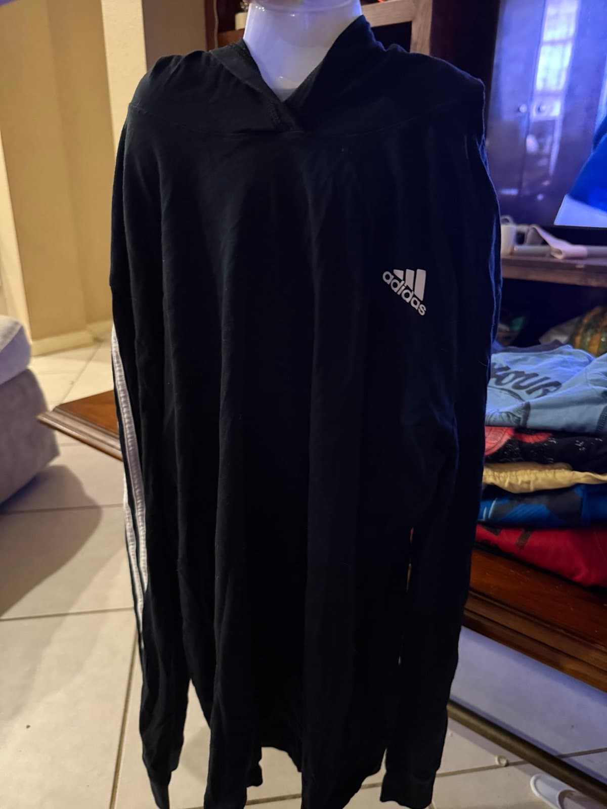 Adidas Black Hoodie XL (18/20)