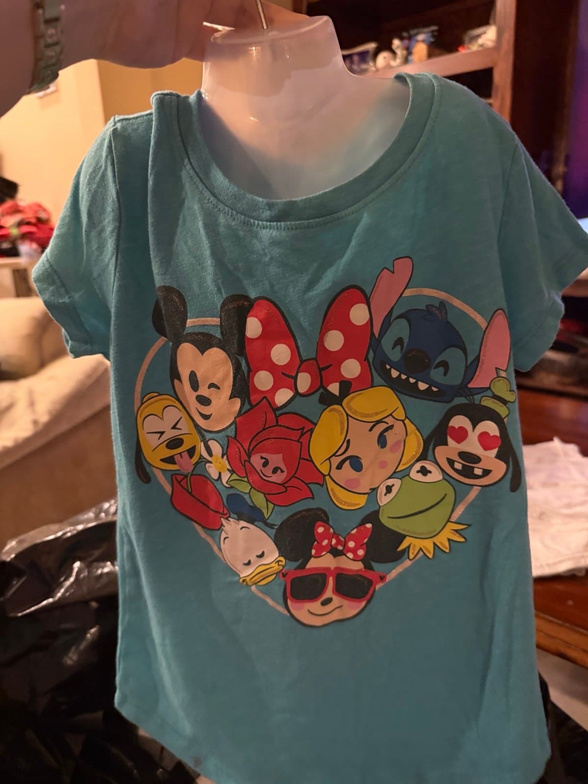 Disney character blue t-shirt size M(7/8)