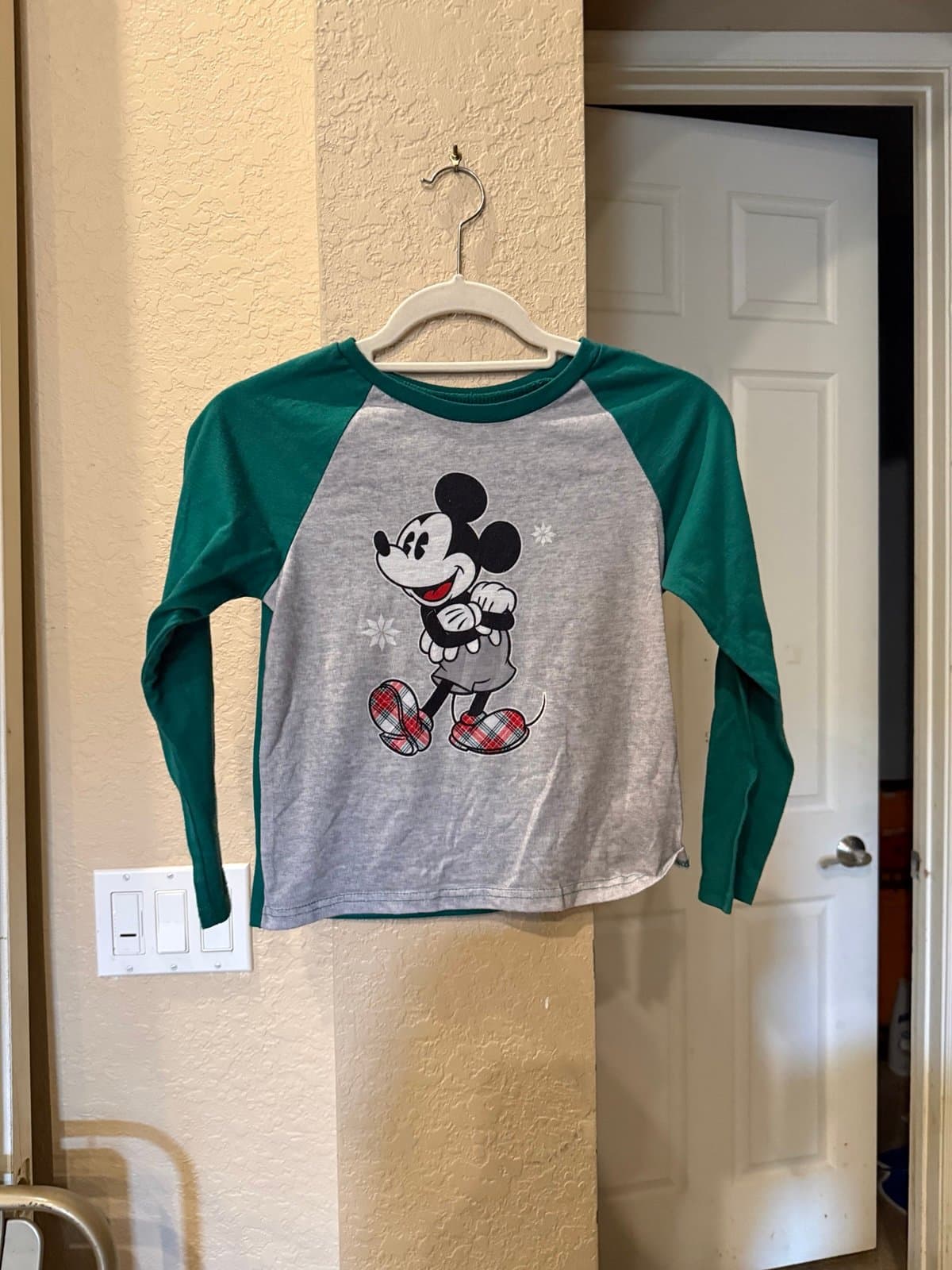 Disney Mickey Mouse long sleeve shirt size 10