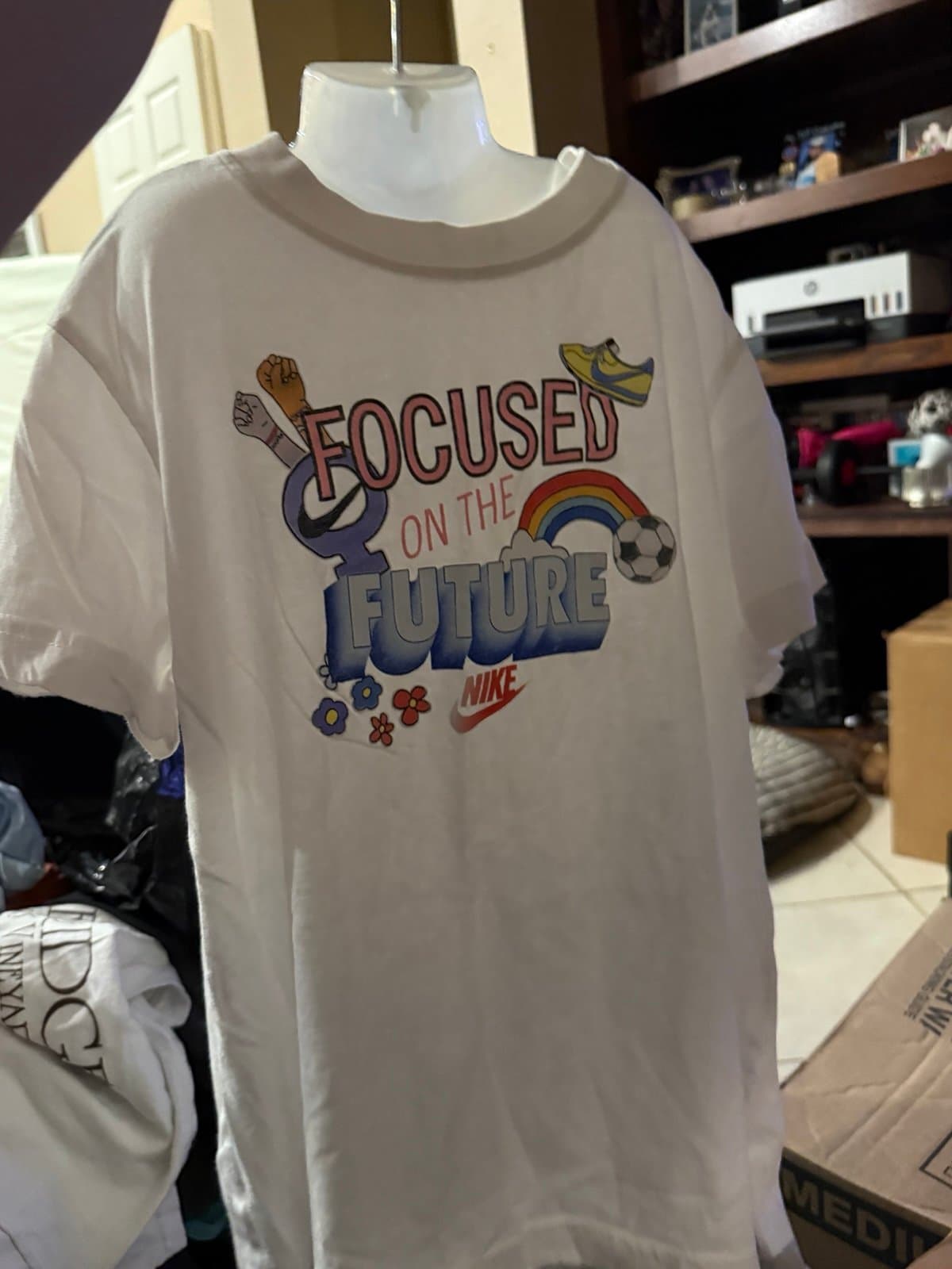 Nike Focused on the Future T-shirt Large