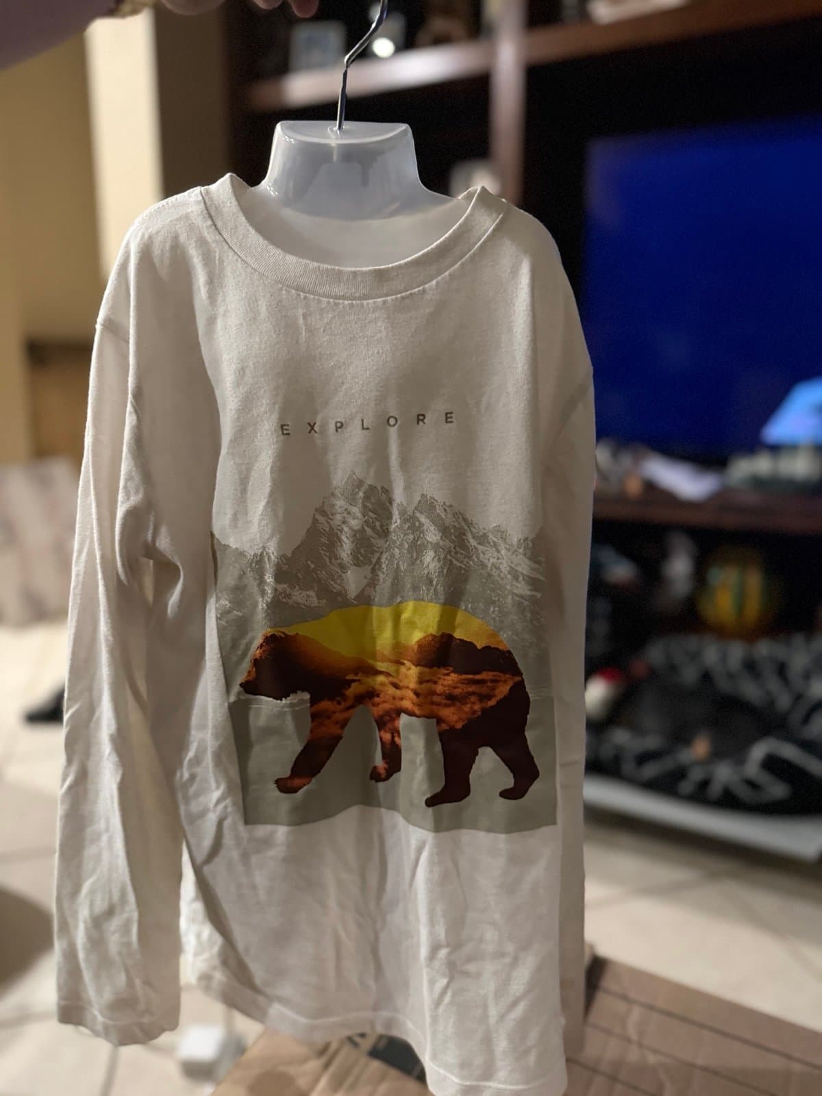 GapKids Long Sleeve Explore Bear Mountains Shirt M (8-9 YRS)